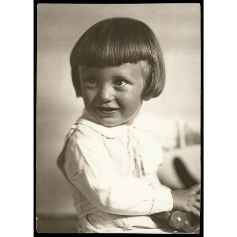 1920s PRETTY Smiling Little Girl in Studio Old Fashion Russian antique photo