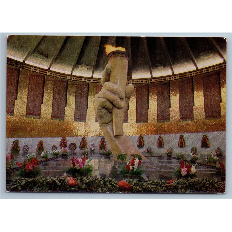 1981 VOLGOGRAD Russia WWII Eternal flame of Military Glory Soviet USSR Postcard