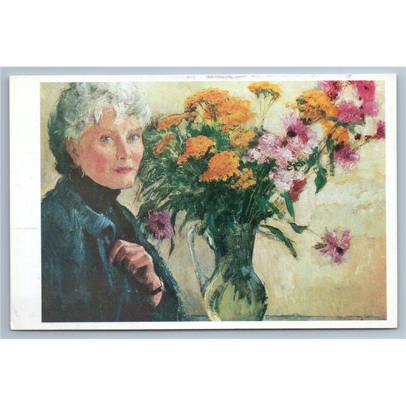 ELDERLY WOMAN Autumn Flowers Portrait by Sokolov Rare Russia Postcard