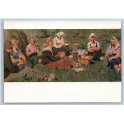 1958 KOLKHOZ WOMEN Workers Meadow Harvest Rest Lunch Soviet USSR Postcard
