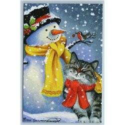 SQUINTING CAT near Snowman Bullfinch Christmas Snow Winter New Postcard