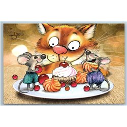 CAT treats MOUSE MICE with Sweets Cupcakes Celebration Russian New Postcard